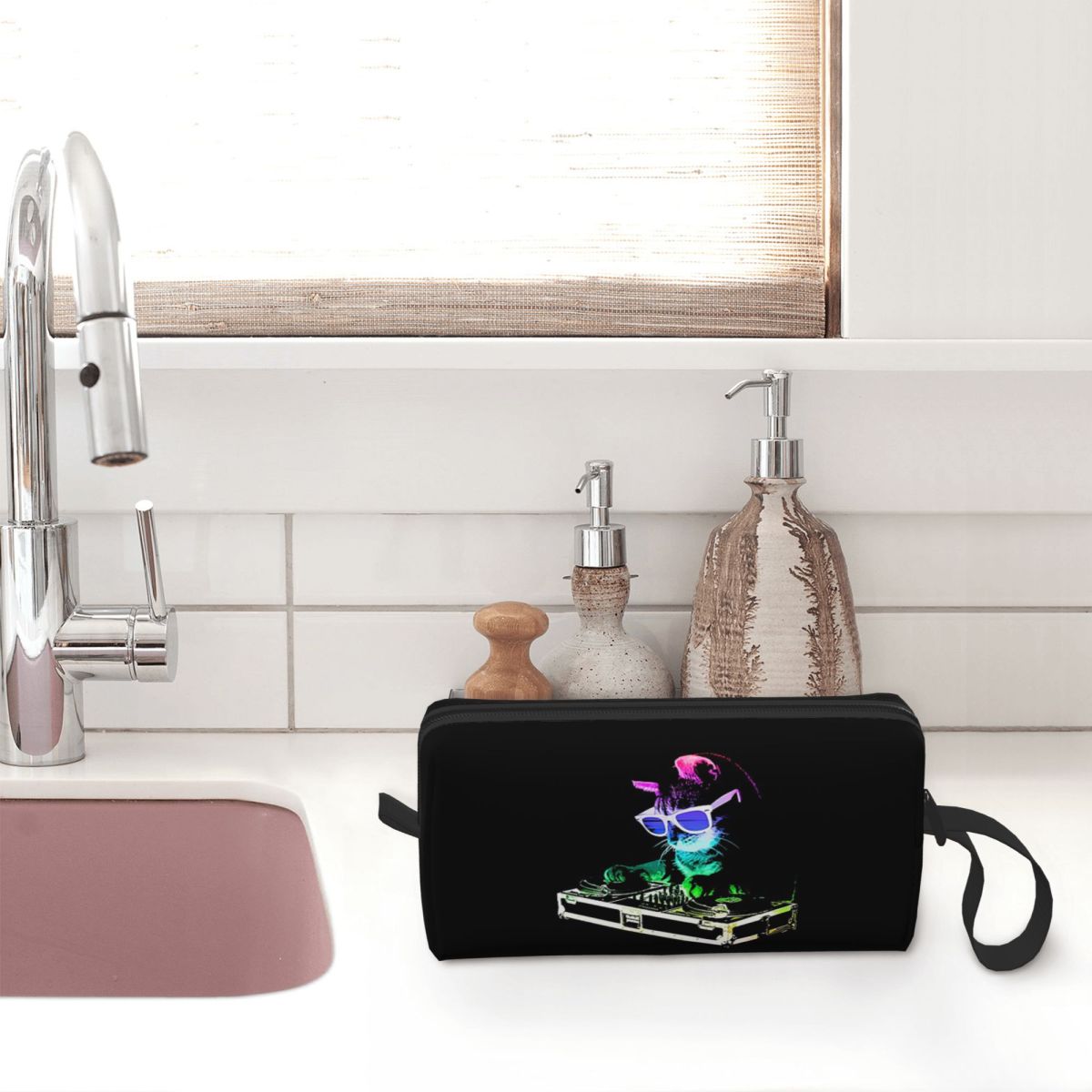 Tas Rias House Cat Rainbow Dj  - Makeup Beauty House ulasan dan harga
